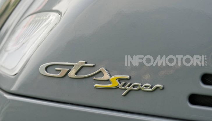 Prova Vespa GTS 300 hpe SuperTech, mai guidata una Vespa così!  - Foto 18 di 49